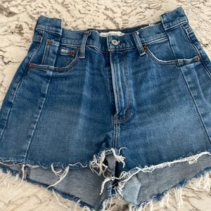 Abercrombie curve love shorts